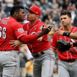 Yasiel Puig intentó luchar contra todo el equipo de los Piratas y fue expulsado